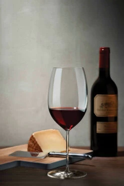 Nude Vintage Bordeaux Rode Wijnglas 600 Ml Kristalglas 2 Stuks -Winkel voor professionele keukenbenodigdheden 1800 2700 0001 lifestyle vintage bordeaux glass 66125 1052487 700x